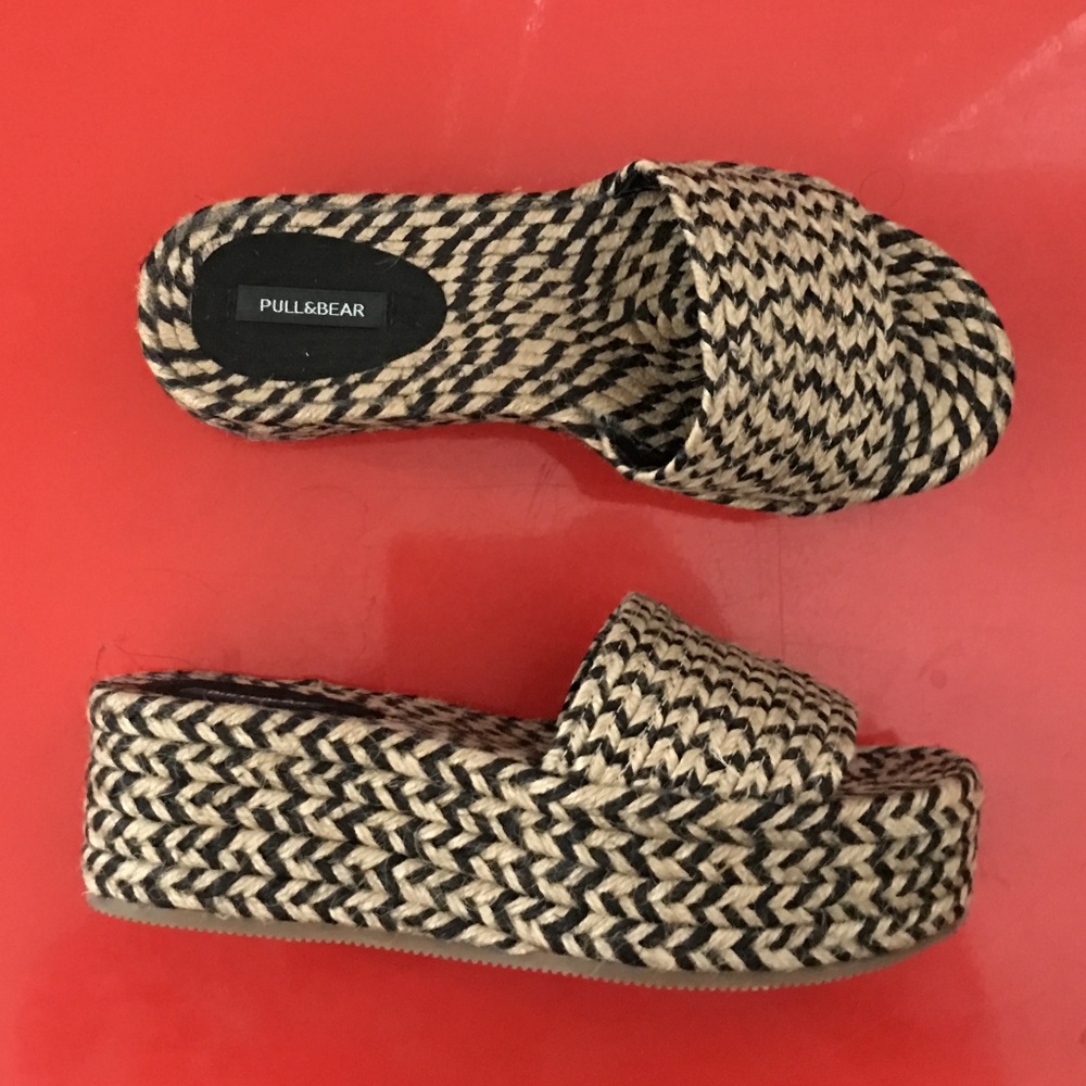 Pull & Bear Espadrille Wedges - Picture 2 of 8